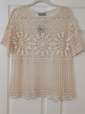 Cost Plus World Market Cream Crochet Floral Short Sleeve Top